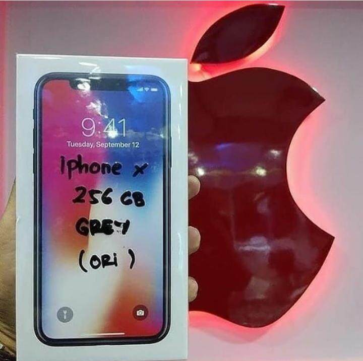 iPhone X Unboxing & Hands On How To Use The iPhone X without Home