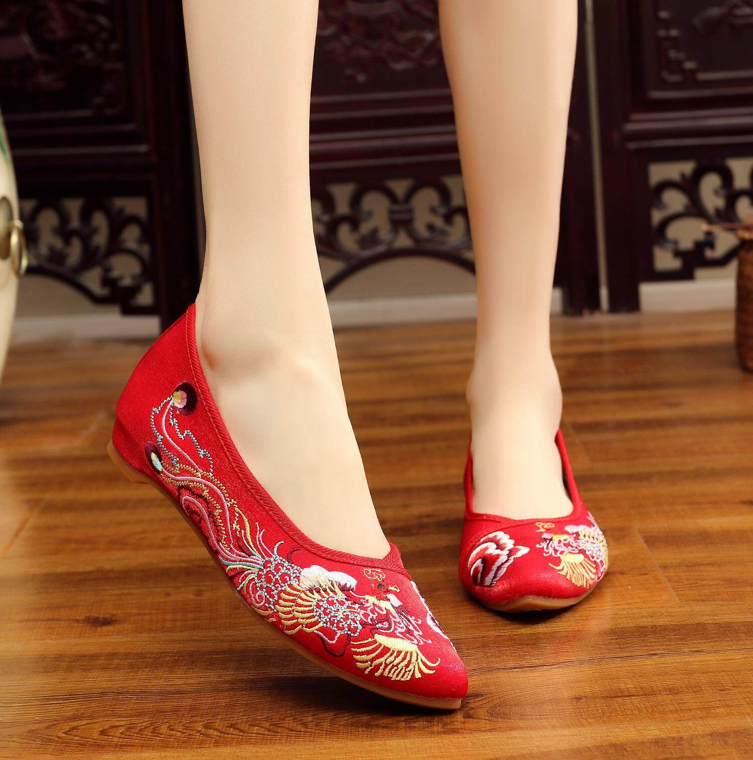จีน Qipao ชุดรองเท้าแต่งงานมังกรและนกฟีนิกซ์ปักรองเท้า