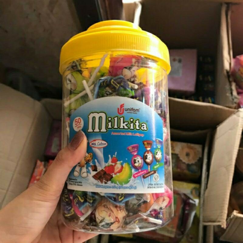 Lọ 50 chiếc kẹo mút migita mix nhiều vị có lỗ cắm