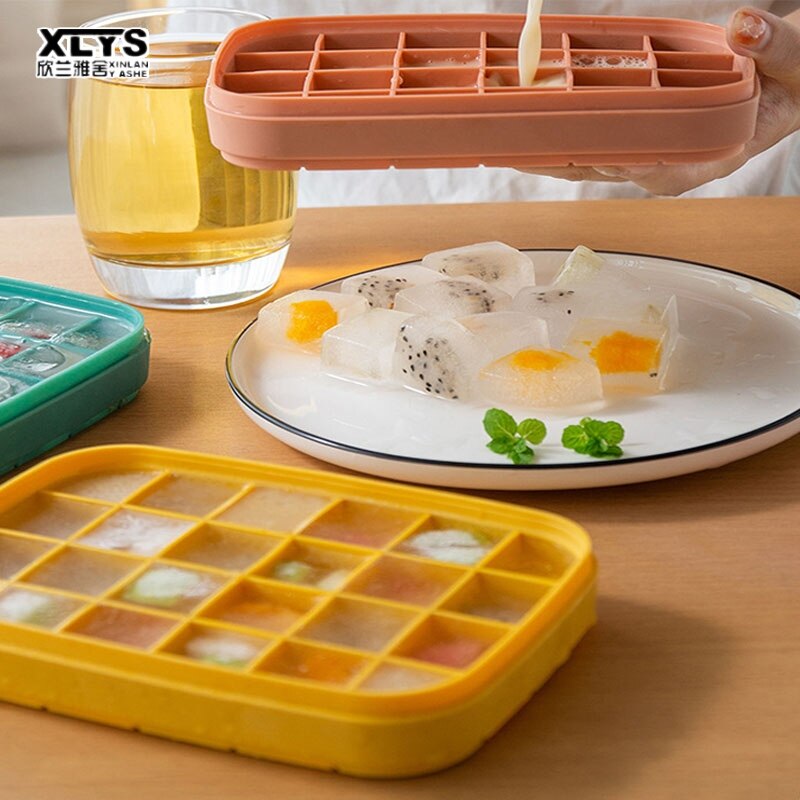 XINLANYASHE khay đá Máy làm đá, khay làm đá, khay đá, khay cao su silicon dùng để làm đá, thạch, bánh pudding, dễ dàng bỏ đá, có nắp đậy đi kèm. Khay đá silicon, hộp đá vuông có nắp, khay đá mở rộng.
