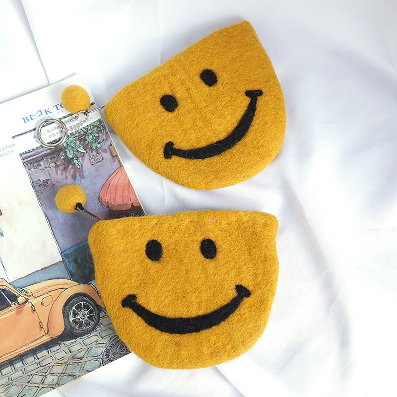 [love beauty] ☆ Japanese and Korean Style Net Red Cute Smiling Face Bag Wool Felt Coin Purse Semicircle Clutch Key Case Hanging — handbags