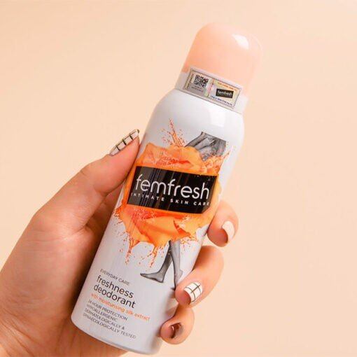 Xịt thơm vùng kín cao cấp Femfresh everyday care