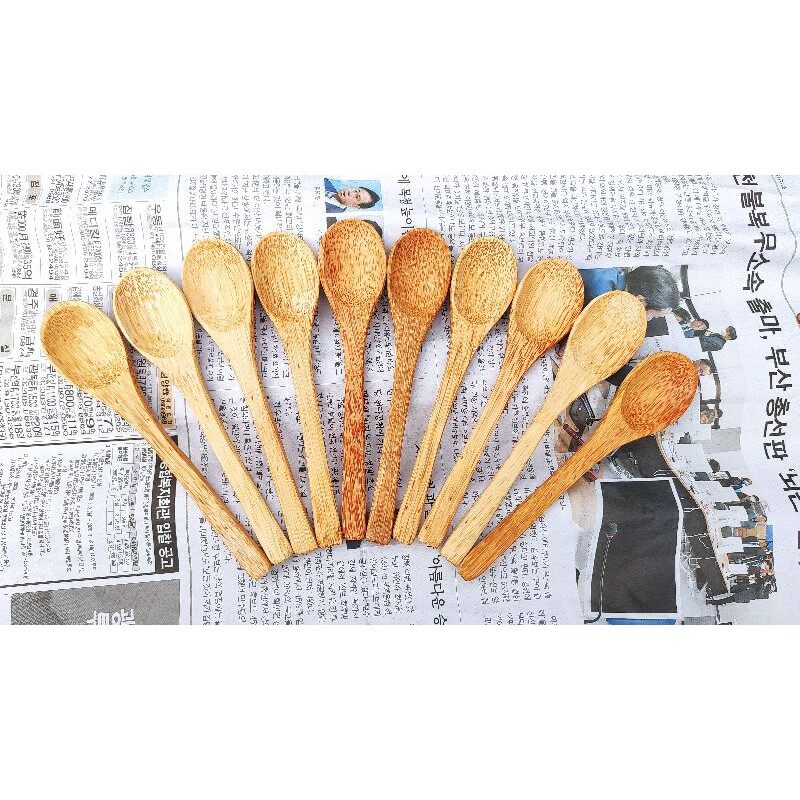 Muỗng Gỗ Dừa Tự Nhiên Kiểu Tròn Dài 16Cm Giá Rẻ