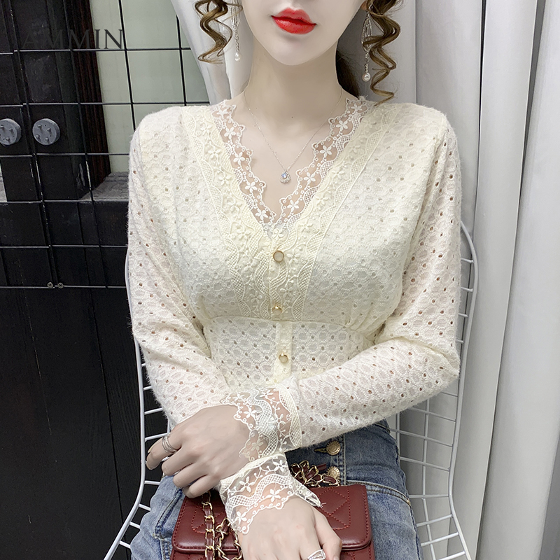 Ammin áo ren cổ chữ v ngọt ngào và thanh lịch cổ chữ v thiết kế rỗng thêu phong cách pháp mùa thu 2021, áo cánh nữ thêu ren thời trang dài tay phồng eo xếp li phong cách hàn quốc áo ins