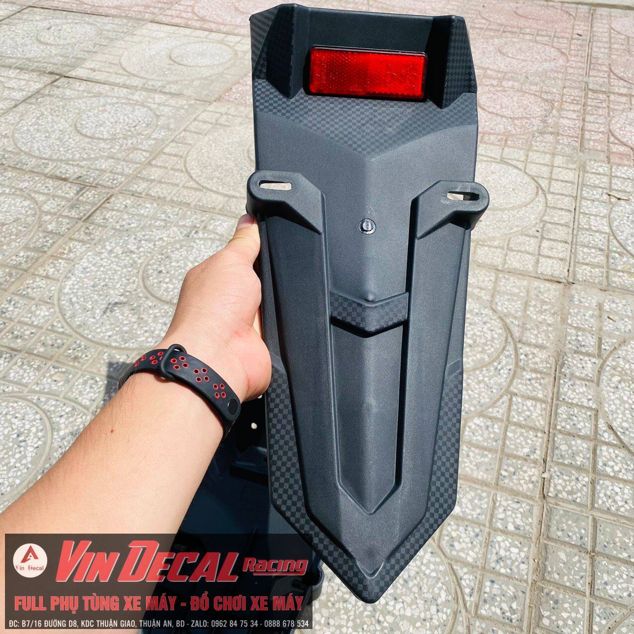 Chắn bùn sau ex 155 kiểu FZ lắp như zin cho exciter 155