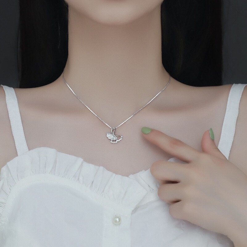 We Flower Chic Silver Ginkgo Leaf Pendant Necklace for Women Girls