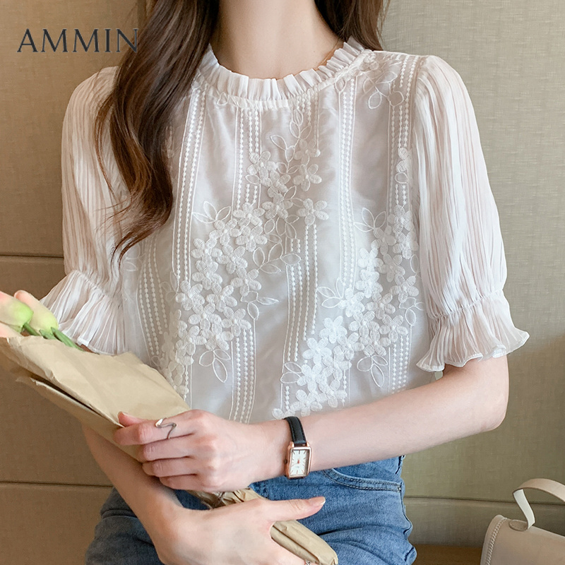 AMMIN 2025 Summer New Sweet Flared Sleeve Short Sleeve Chiffon Blouse for Women Korean Style Pleated Ruffle Round Neck Elegant Floral Embroidery Design Sense Blouse ราคา 346 บาท*ส่งฟรี