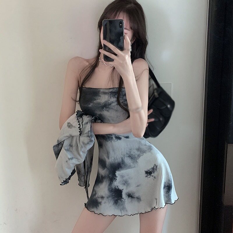 FashionLily Đầu Mùa Thu Thiết Kế Sense Tube Top Váy Nữ Thời Trang Áo Cardigan Hai Mảnh Tie-Dye