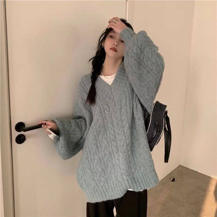 Women's soft blue V-neck sweater 2021 new autumn and winter loose outerwear idle style cable-knit pullover knitwear top