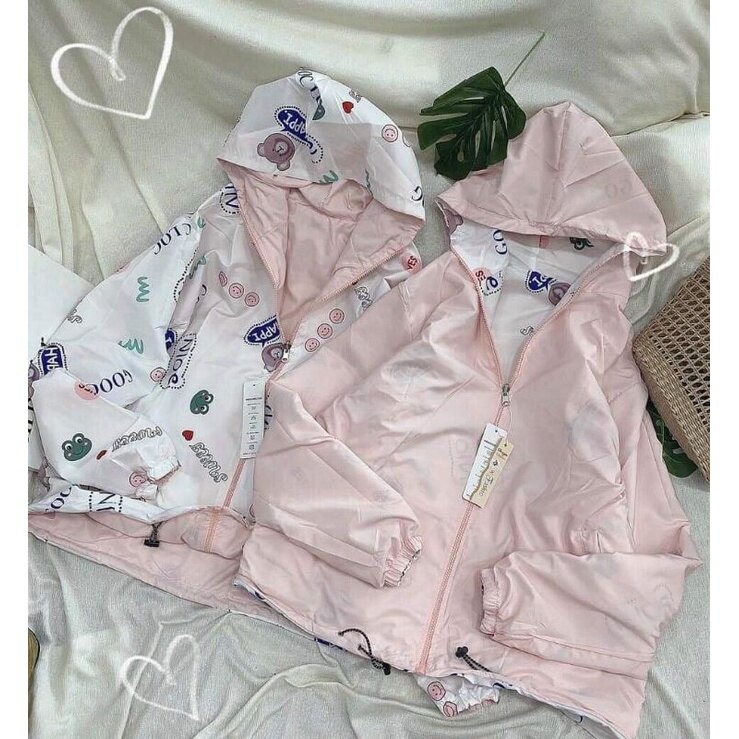 Áo khoác dù mang được hai mặt in hoạ tiết cute