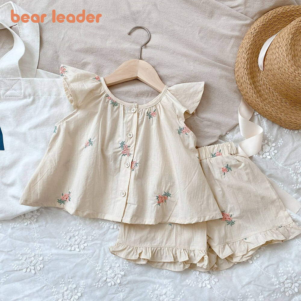 Bear Leader 2024 New Summer Baby Girl's Casual Clothing Set Flower Embroidered Fly Sleeved Top+ruffled Shorts 2pcs Outfits Ternos Kids Toddler Rabbit Printing Clothes Suits ราคา 196 บาท*ส่งฟรี