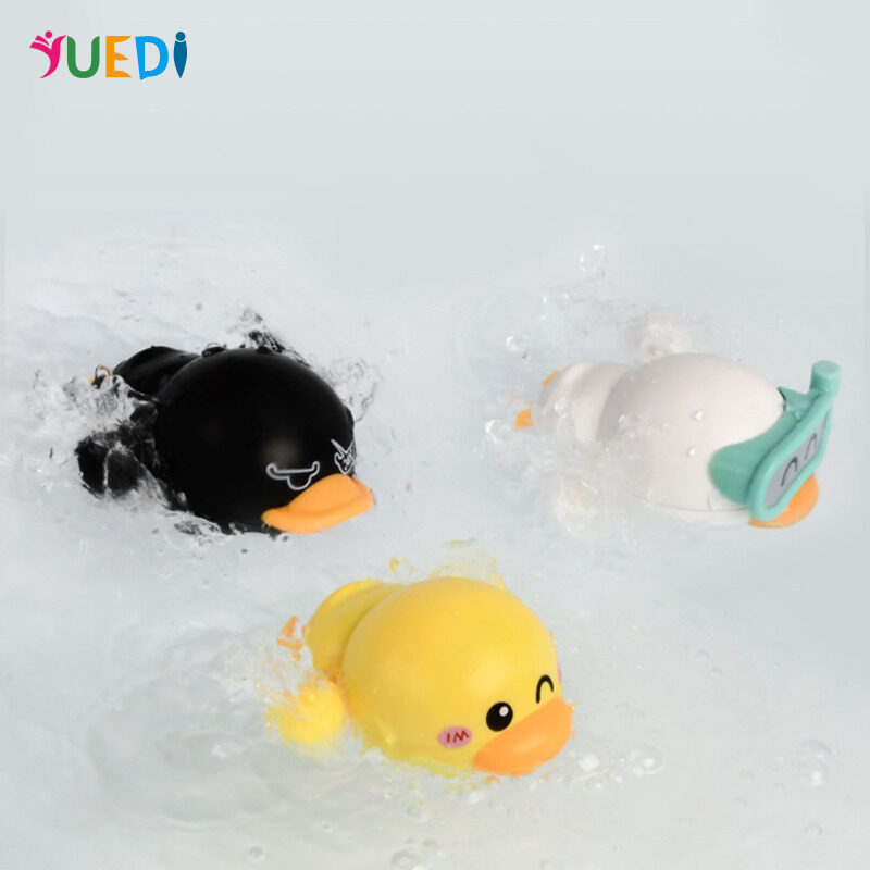 Baby Clockwork Little Yellow Duck Bath Toys Cute Cartoon Duck Swimming Tub