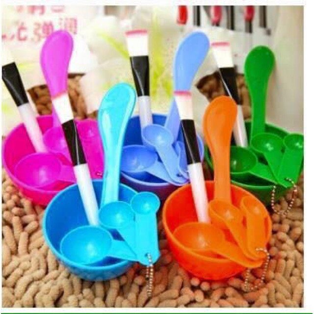 Bộ bát trộn mặt nạ 4 in 1
