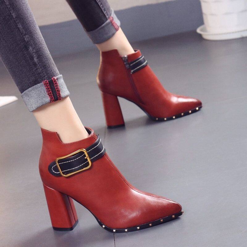 Giày cao gót kiểu anh mới bốt cổ ngắn bốt cao gót mũi nhọn đinh tán gót dày cho nữ bốt martin nhung ngoại cỡ cho nữ