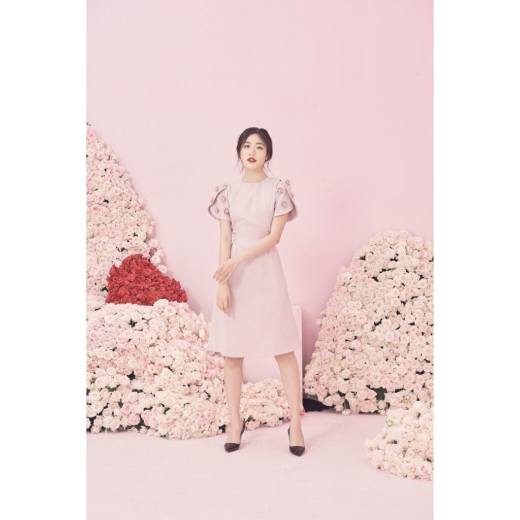 Rập - đầm hồng tay đắp nơ eo - spring 02