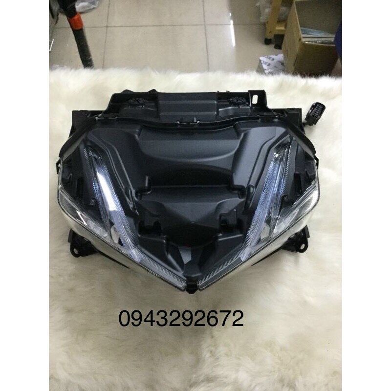 Pha đèn Winner X Honda