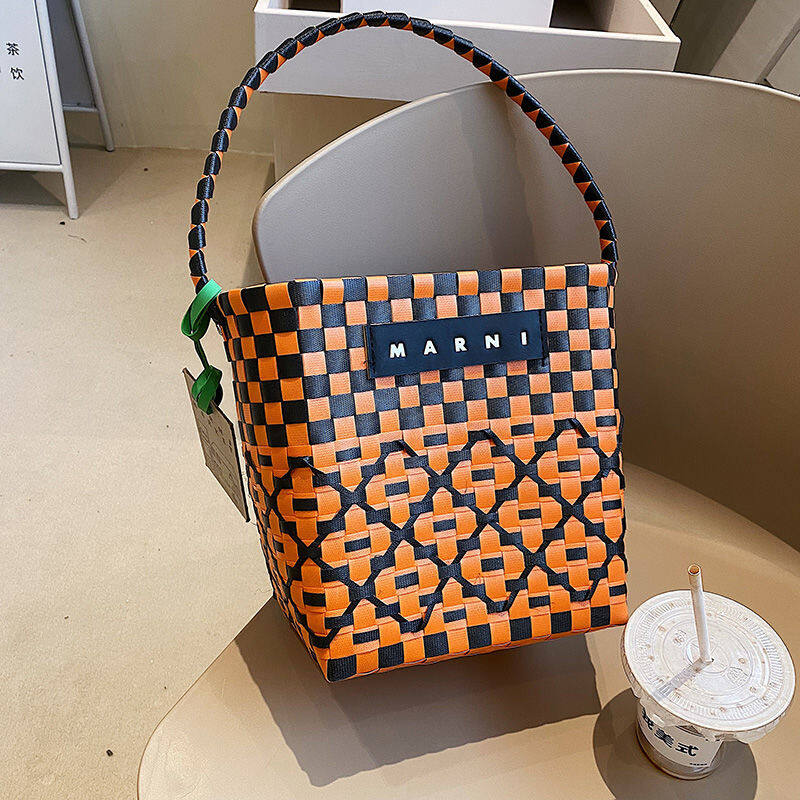 2022 new Marniˉvegetable basket woven bag handbag beach bag splicing hollow out fashion