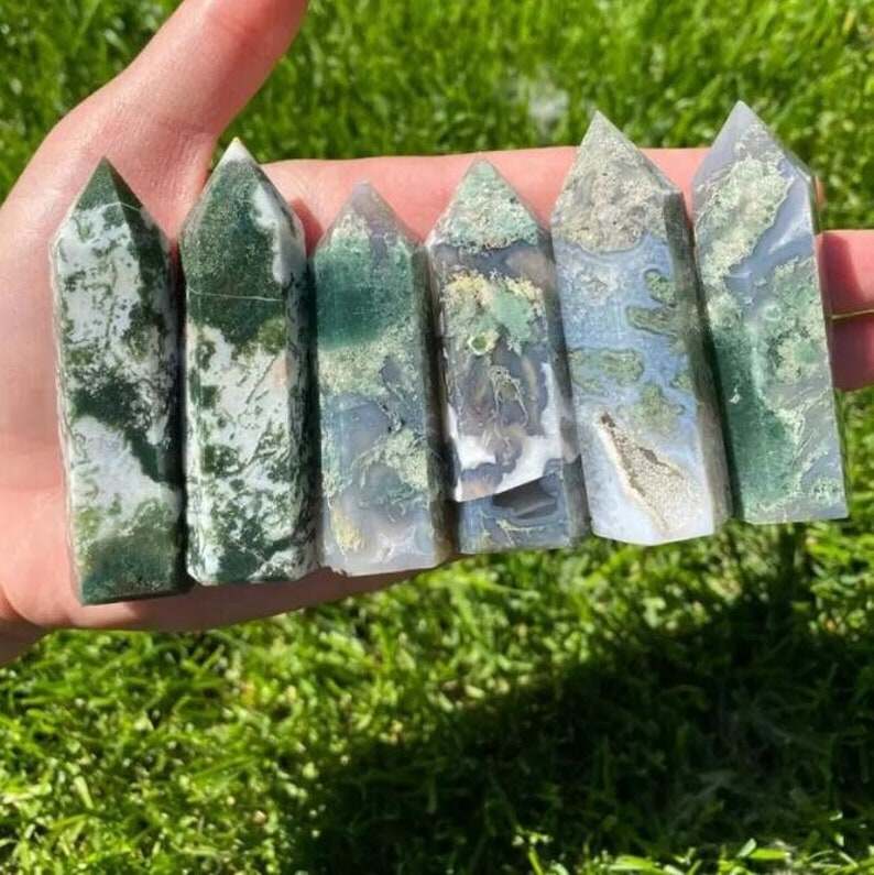 6-7cm rêu xanh điểm mã não rêu tự nhiên tháp mã não-tháp Đá Quý-Cây Đũa mã não rêu-Tháp Luân Xa-điểm tháp pha lê