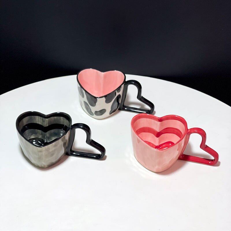 350ml Coffee Cup Heart Mug Creative Red Heart Cup Ceramic Milk Cup Porcelain Coffee Cups Wholesale Tableware Valentine's Gift ราคา 780 บาท*ส่งฟรี