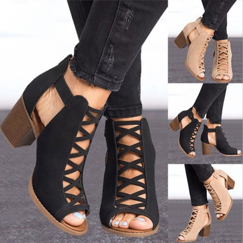 [shoe shop] 2022 Cao Gót Nữ Đế Vuông Xăng Đan Hở Ngón Mũi Nhọn Chạm Khoét Chunky Xăng Đan Đan Dây Có Quai Giày Xuân Hè Màu Đen HVT791