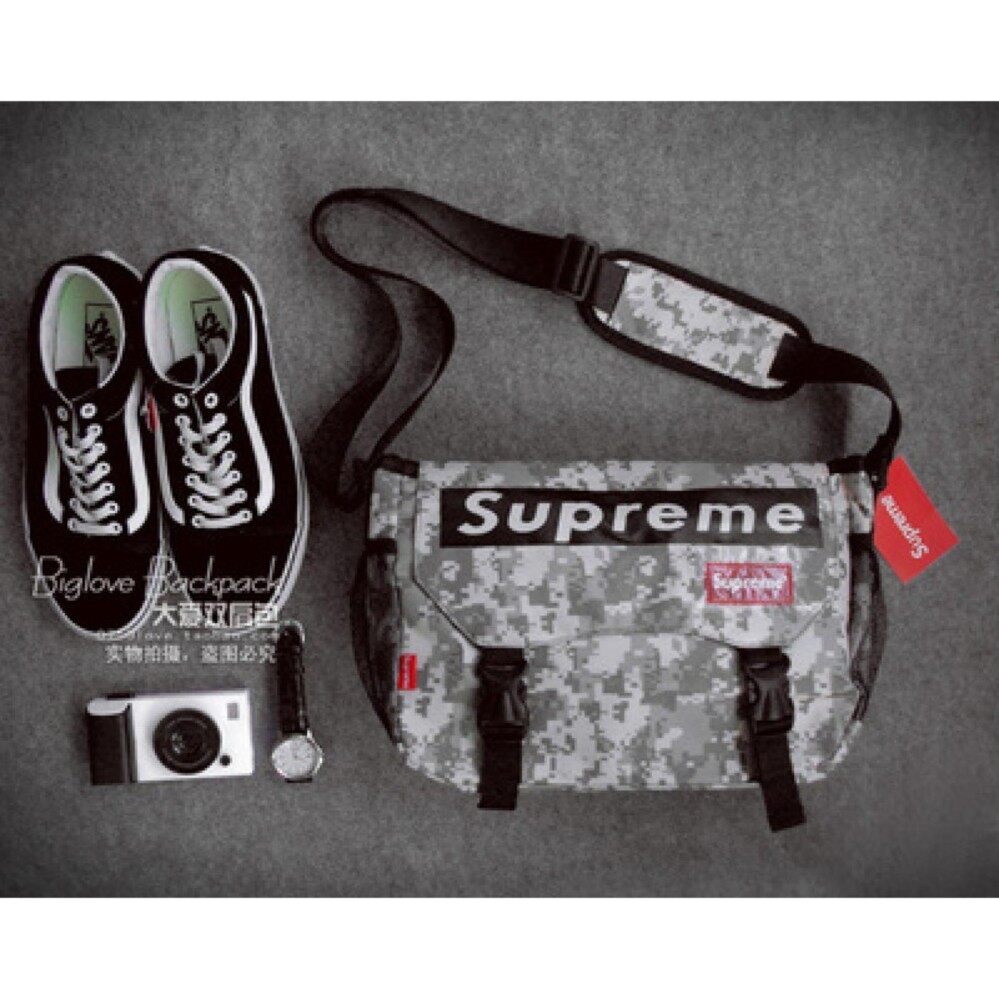 supreme sling bag men