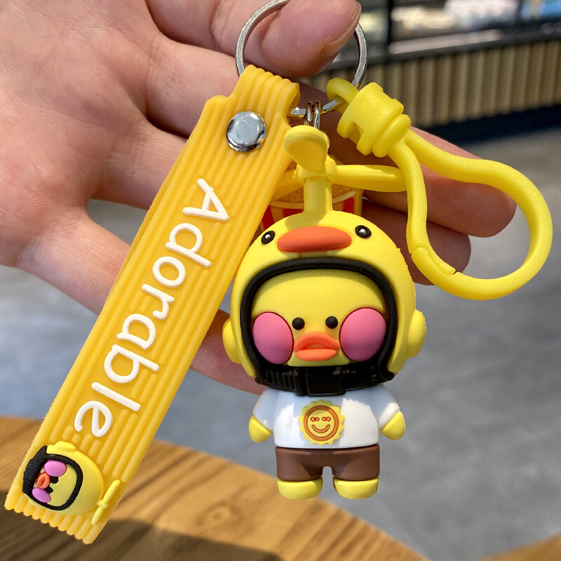 Duck Keychain Mặt Dây Chuyền Xe Keychain Mũ Bảo Hiểm Sáng Tạo Vịt Phim Hoạt Hình Túi Xách Mặt Dây Chuyền Cặp Đôi Móc Chìa Khóa Quà Tặng