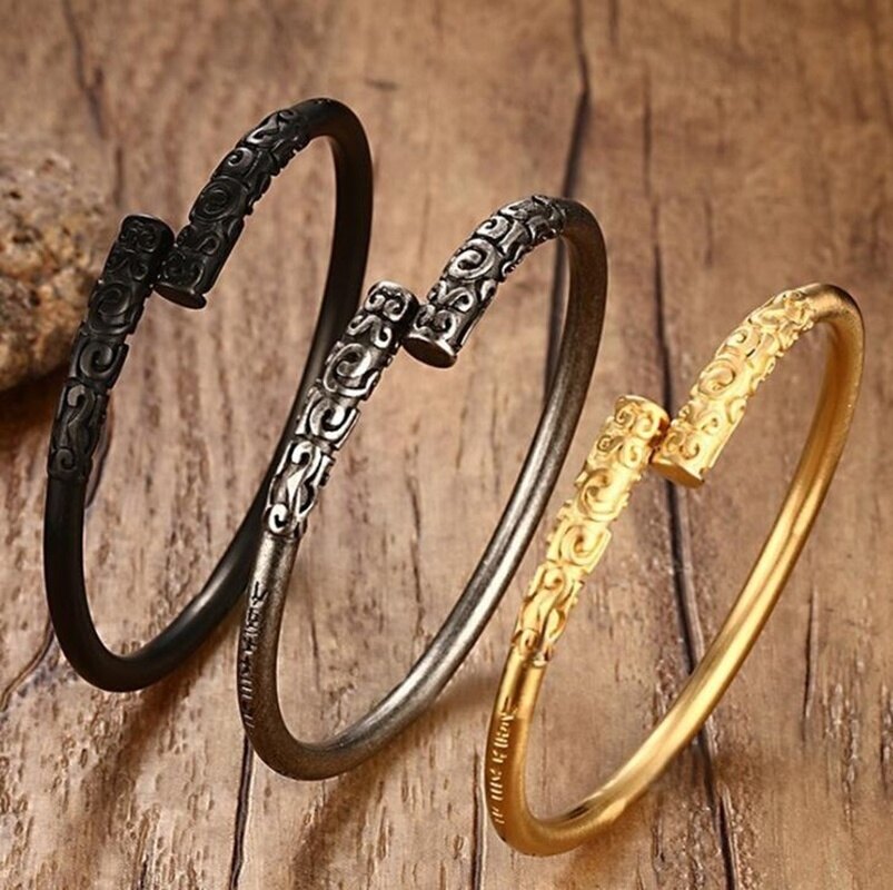 Vòng Đeo Tay Nguyền Rủa Vòng Thép Titan Hình Cudgel Màu Vàng Kim Cho Nam