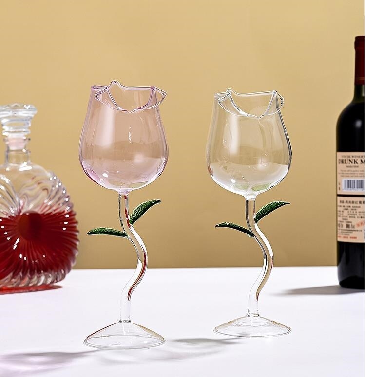 【A LOVABLE】┅✟ Valentine 39;s Day romantic rose double red wine glass high borosilicate creative goblet two-piece crystal champagne ราคา 1,168 บาท*ส่งฟรี