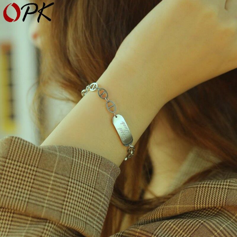 Lắc tay dây xích good luck titan ko đen tt 3192