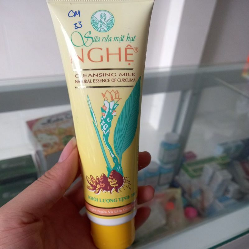 Sữa rửa mặt hạt nghệ