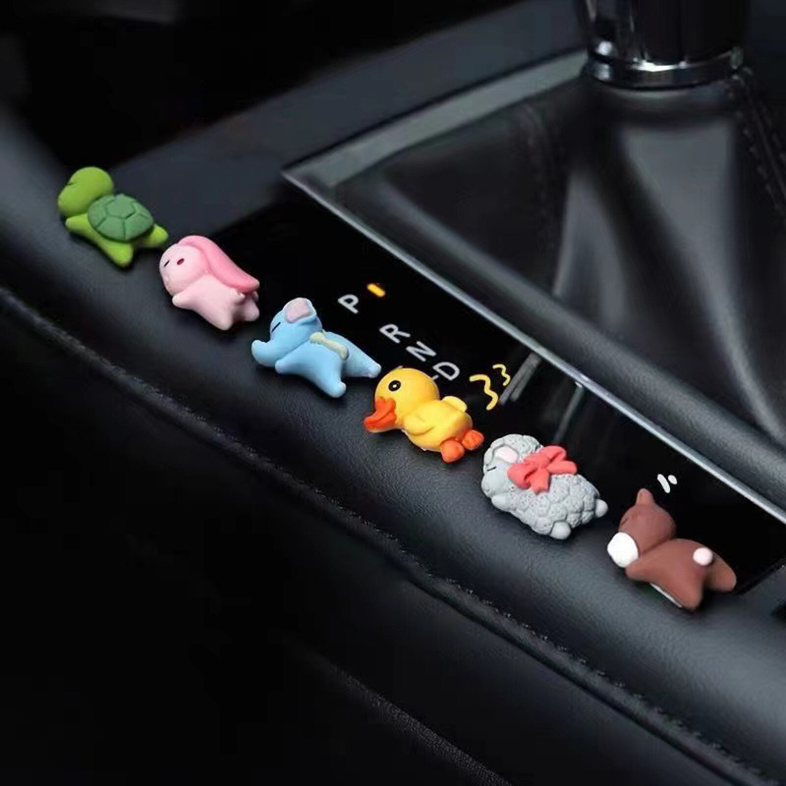 Gucanou 30pcs dễ thương hình hoạt hình trên ô tô đồ trang trí Bảng điều khiển dính trang trí cho nội thất xe phụ kiện