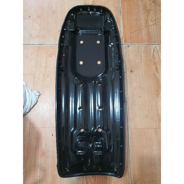 Đế yên sắt phù hợp 67,cd,cl