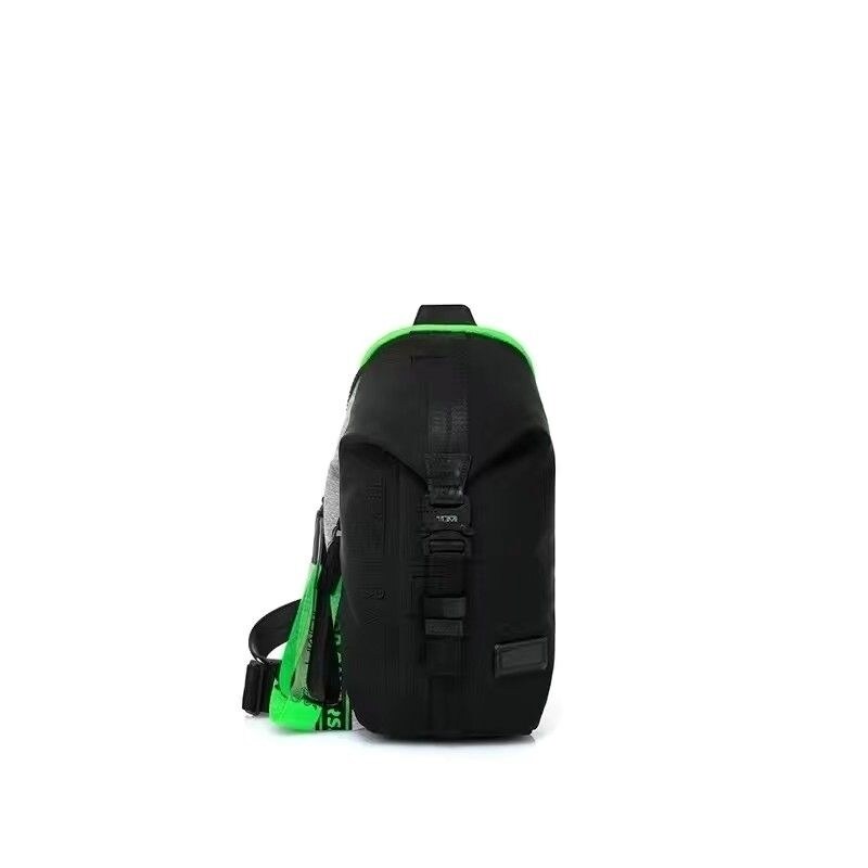 Chính hãng Tumi cách Ming Túi đeo ngang ngực người đàn ông 798701 D Razer RAZER Doanh vết sưng màu t