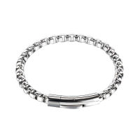 Bravego Fashion Men Titanium Steel Bracelet Personality Buckle Hip-Hop Bracelet Jewelry