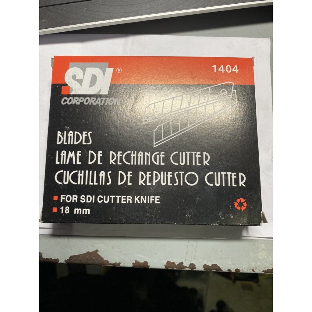 Giá sập sàn -1 hộp -100c lưỡi dao trổ- lưỡi dao dọc giấy sdi cỡ to 18mm