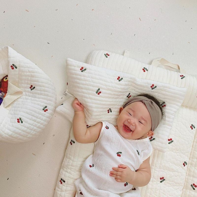 [HCM]GỐI MỎNG QUILTING CHỮ NHẬT DOT - TO - DOT