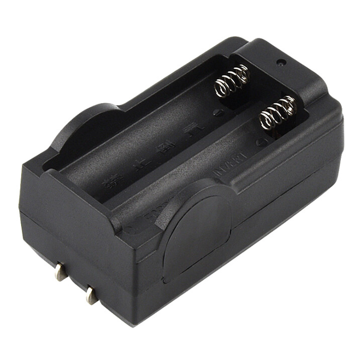 Bộ sạc pin 3.7v 4200mah ultrafire 18650 có đèn báo tự ngắt