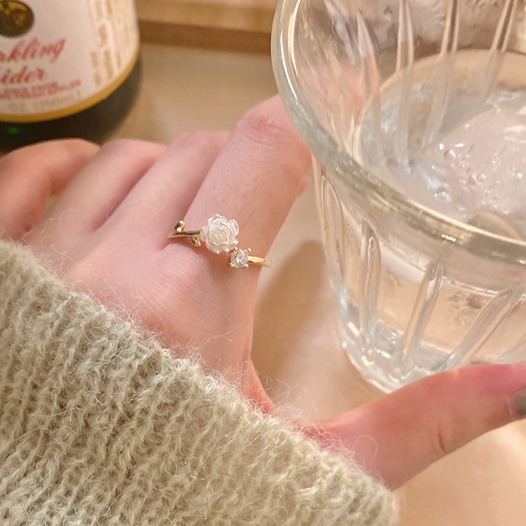 Cm phong cách nhã nhặn nhẫn hoa trà zircon mở nhẫn vàng cho trang sức phụ kiện cho phái nữ