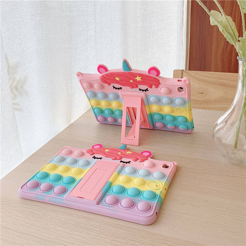 3D Unicorn Ốp Nhựa Mềm Cho iPad 2/3/4/5/6/7/8/9/10 Thế Hệ Mini 1/2/3/4/5/6 Air 1/2/3/4 Pro 9.7 "đồ Chơi Bong Bóng Đẩy Trẻ Em 10.5"/11.0 "2016/2017/2018/2019/2020/2021 Bọc Dây Đeo Vai Dễ Mang Theo Cầu Vồng Giá Có Điều Chỉnh