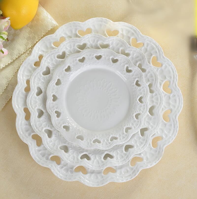 6 Inch / 8 Inch / 10 Inch Cake Plate Hollow Birthday Gift Valentines Wedding Gift English Tea Tray Ceramic Relief Fruit Dish Menber YX ราคา 623 บาท*ส่งฟรี