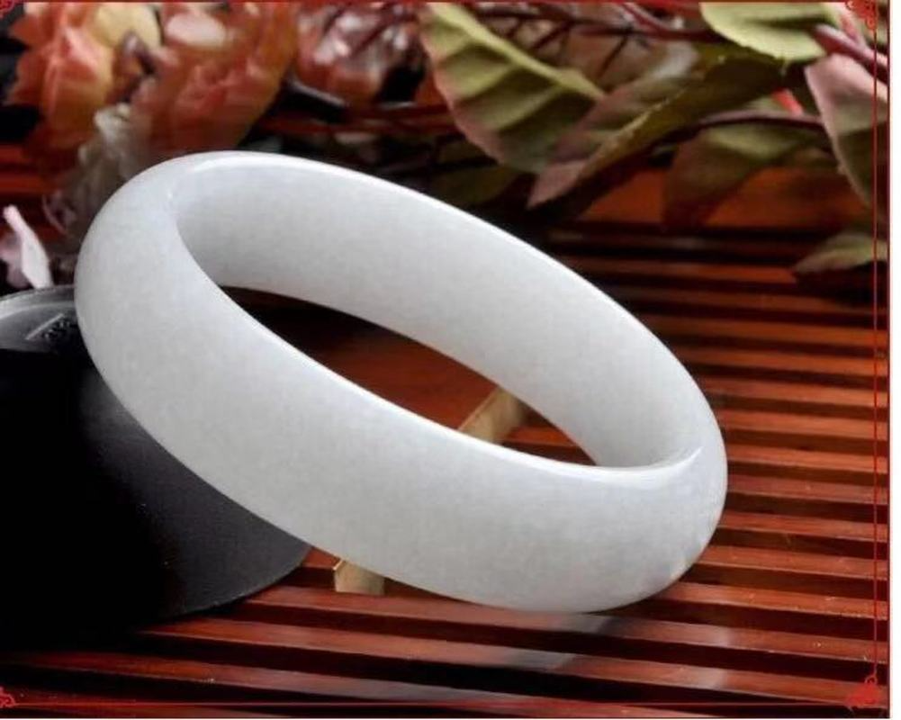 Trang sức dq vòng tay ngọc bích trắng cho nữ vòng tay ngọc bích trắng tinh tế tự nhiên ngọc bích tự nhiên a-level