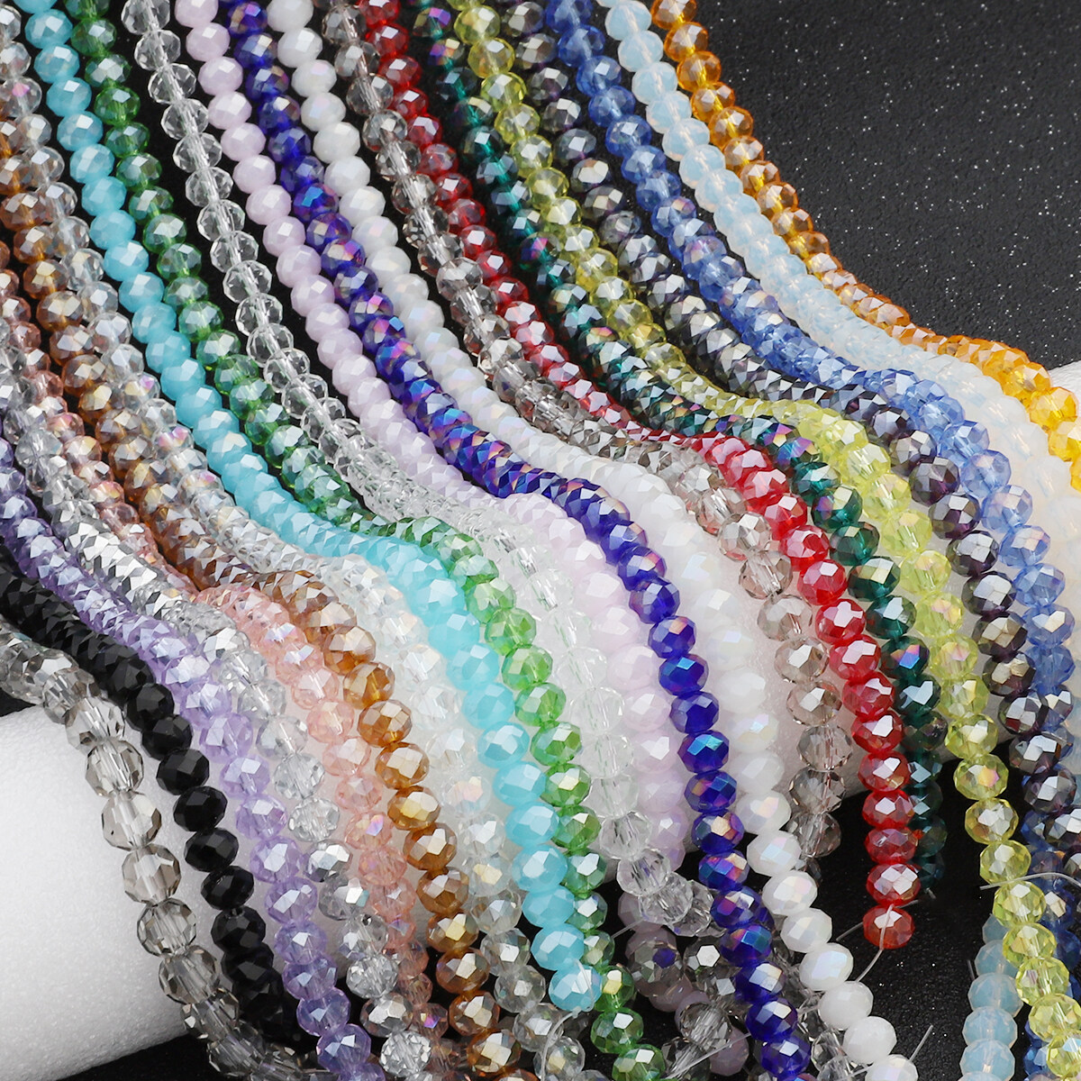 Glass hot sale leaf beads