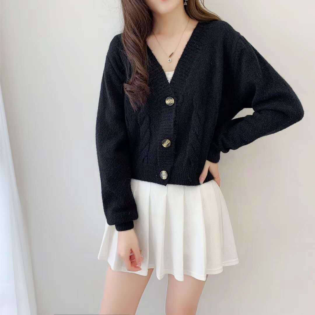 Autumn 2020 new twist hot girl style knit sweater jacket women's autumn and winter wear short loose sweater cardigan