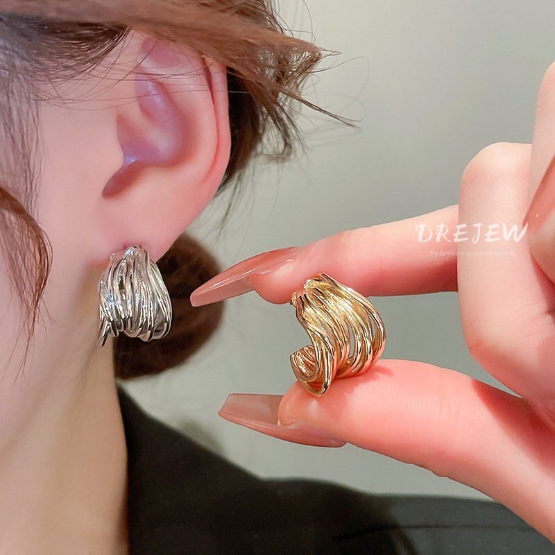 Drejew bông tai vàng thật mạ điện kim bạc bông tai đinh tán kim loại châu âu và mỹ bông tai cá tính cá tính cho nữ