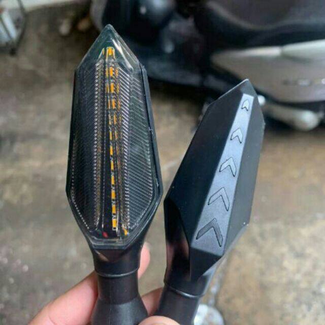 Xi nhan L17 led hiệu ứng chạy audi spirit beast