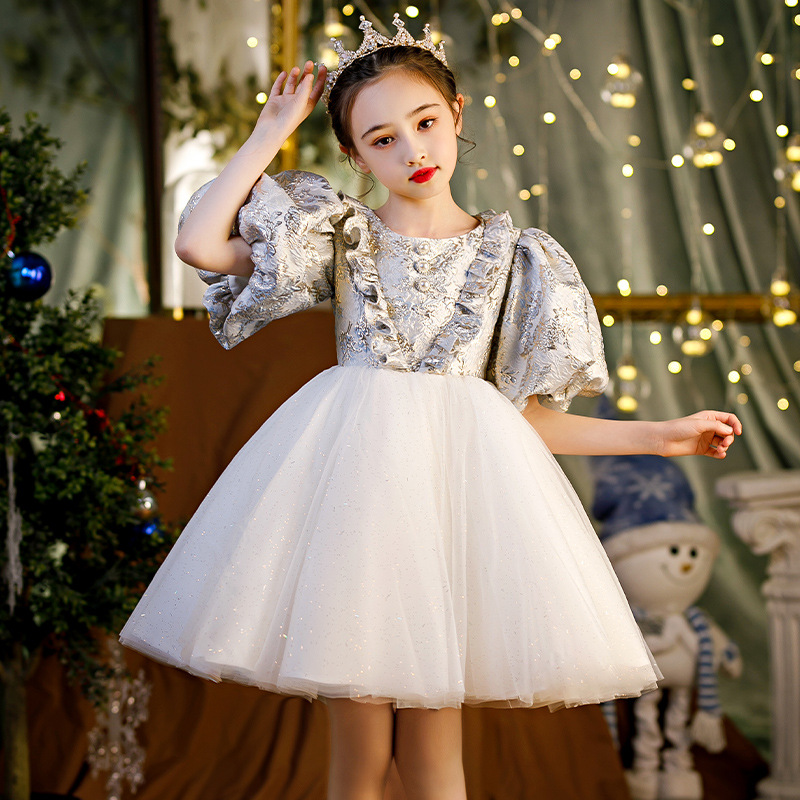 Children's dress White Birthday Princess skirt girl bubble sleeve foreign gas flower child wedding Peng Peng yarn host spring and autumn ราคา  3,284 บาท*ส่งฟรี