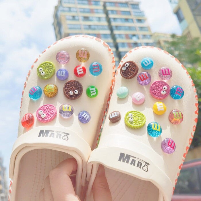 28 cái ins m & m 28 cái nút giày charm-croc/jibbitz/nút croc/charm/diy-phụ kiện hoạt hình dễ thương