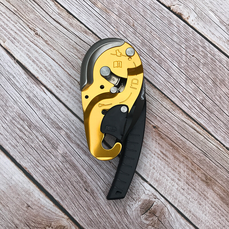PETZL I’D® L Self-braking Descender with Anti-panic Function for Rescue ราคา 11,800 บาท*ส่งฟรี