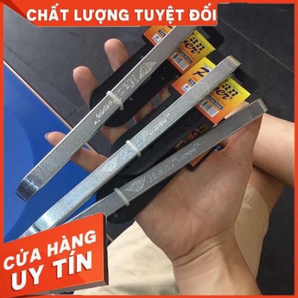 Móc lốp xe máy power cao cấp