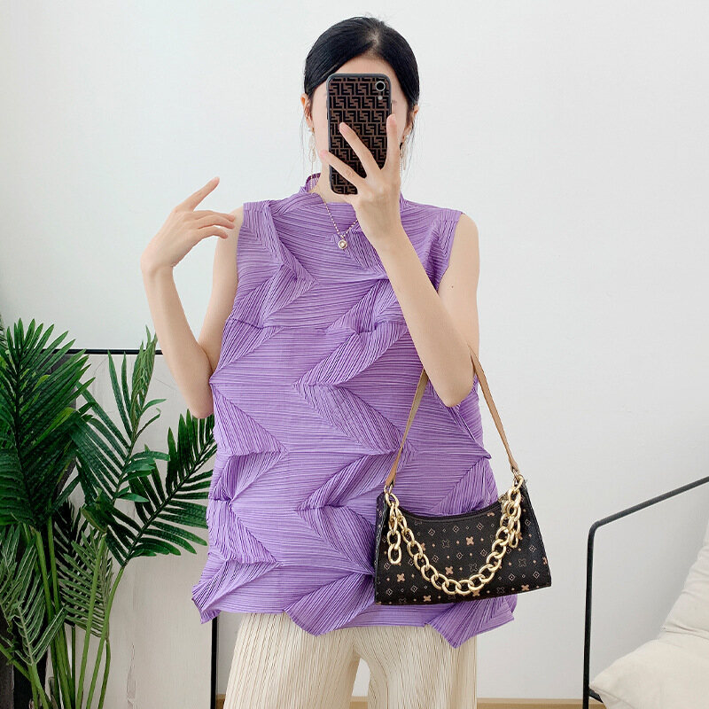 Áo thun nữ rộng xếp li màu trơn dáng ôm